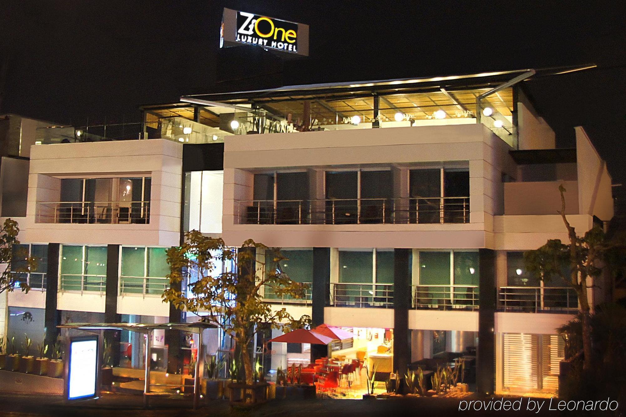 Zi One Luxury Hotel Pereira Exterior photo